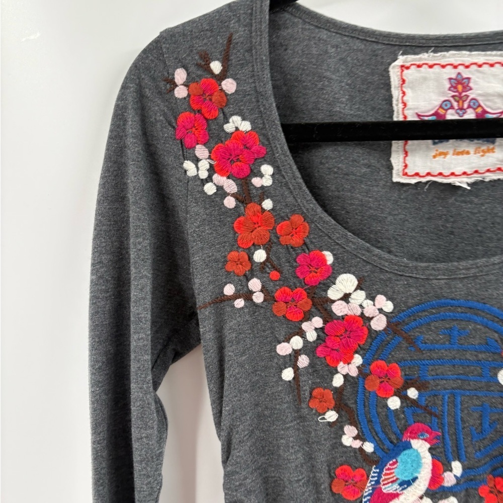 Johnny Was Floral y2k Embroidered Top Fitted Ruched AsianInspired Bird small NWT - Picture 15 of 16